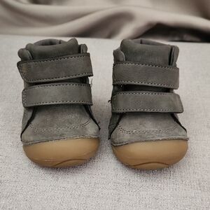 Stride Rite NWOT Boys Booties Size 4